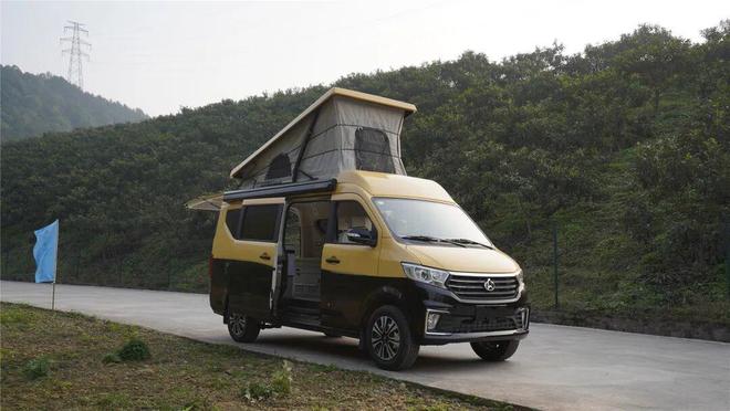 月28亮相成都房车展小身材大空间新葡京几万元的两层钓鱼神车1